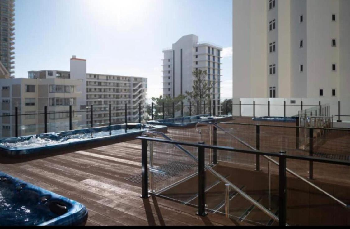 Luxury Apartment & Ocean View In Surfers Paradise Gold Coast Exterior photo